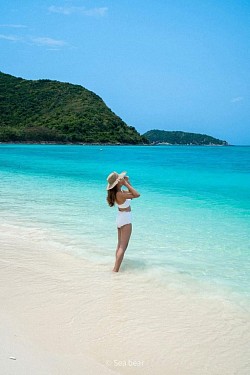 หาดน้ำใส ทะเลสวย